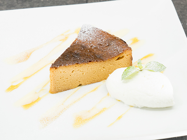 キャラメルバスクチーズケーキ